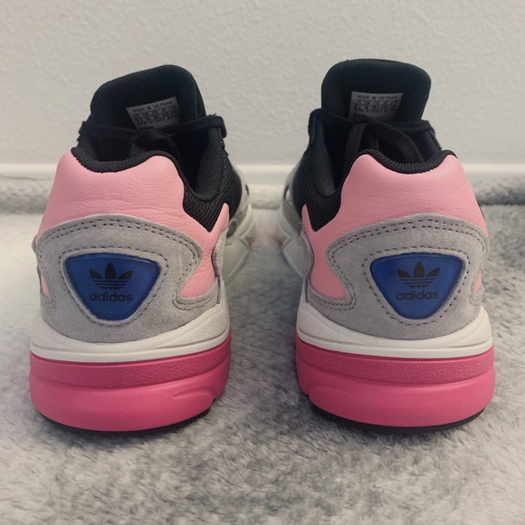 adidas Falcon - Picture 4 of 4